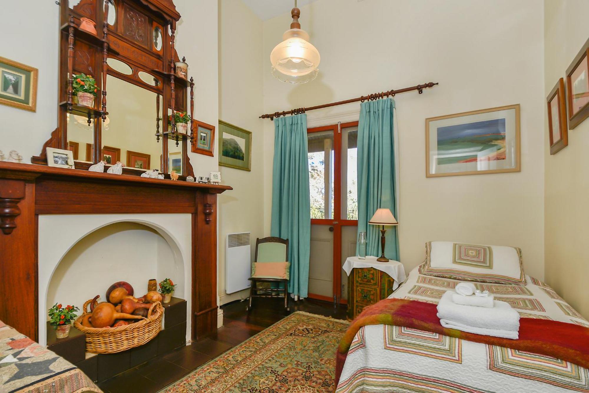 Ford House Bed & Breakfast บริดจ์ทาวน์ ภายนอก รูปภาพ