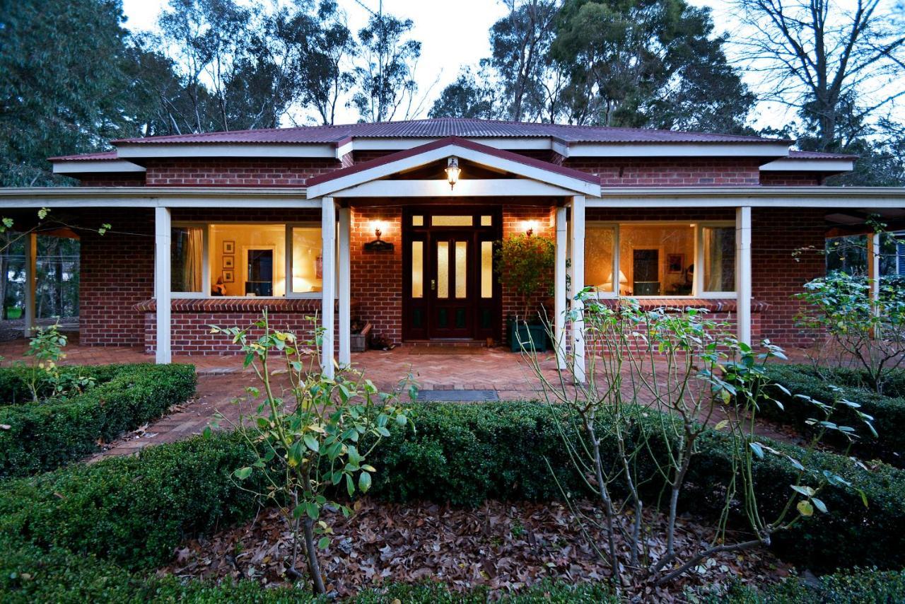 Ford House Bed & Breakfast บริดจ์ทาวน์ ภายนอก รูปภาพ