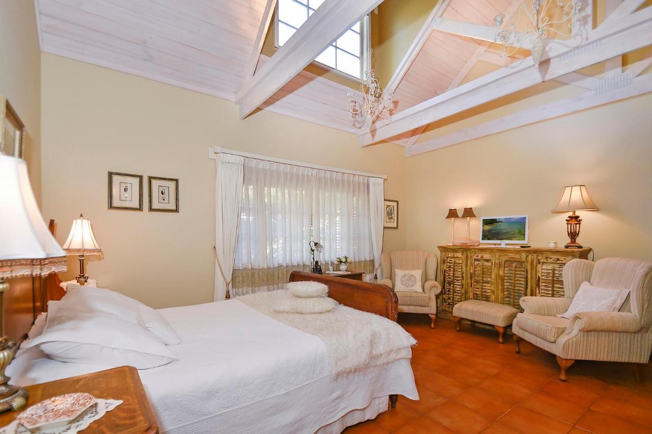 Ford House Bed & Breakfast บริดจ์ทาวน์ ภายนอก รูปภาพ